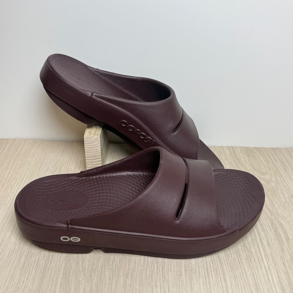 Slide Sandals OOFOS Unisex M6 W8 Plum OOfoam Recovery Comfort Lightweight